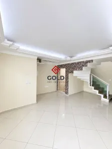 Sobrado com 3 Quartos para alugar, 210m² no Jardim Santo Alberto, Santo André