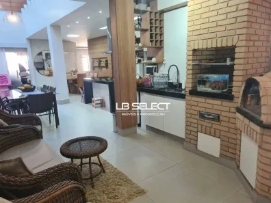 Casa com 4 Quartos à venda, 240m² no Santa Rosa, Uberlândia