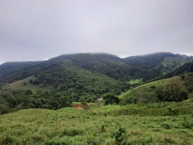 Fazenda/Sítio com 2 Quartos à venda, 200m² no , Piracaia