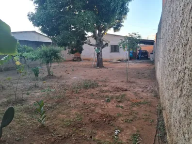 Casa com 3 Quartos à venda, 480m² no Arapoanga, Brasília