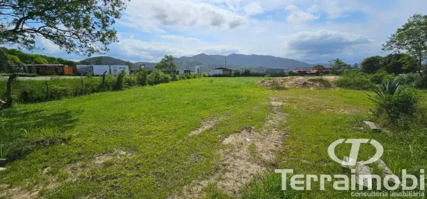 Lote/Terreno para alugar, 2700m² no Araçatuba, Imbituba