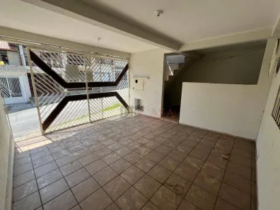 Sobrado com 2 Quartos à venda, 136m² no Vila Carmosina, São Paulo