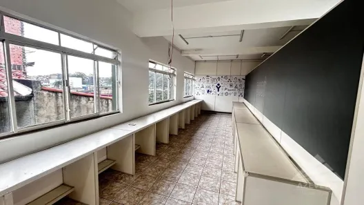 Prédio Comercial para alugar, 600m² no Vila Guarani, Mauá