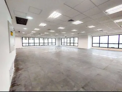 Sala Comercial para alugar, 677m² no Alphaville Industrial, Barueri