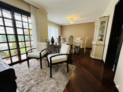 Casa de Condomínio com 4 Quartos à venda, 180m² no Santa Felicidade, Curitiba