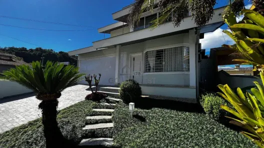 Casa com 3 Quartos à venda, 215m² no São Luiz, Brusque