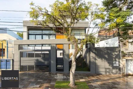 Casa com 3 Quartos à venda, 380m² no Medianeira, Porto Alegre
