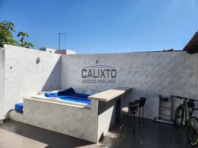Casa com 3 Quartos à venda, 200m² no São Jorge, Uberlândia