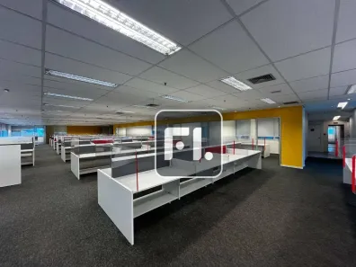 Sala Comercial para alugar, 647m² no Vila Gertrudes, São Paulo