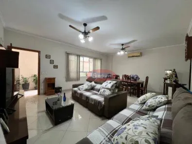 Casa com 3 Quartos à venda, 161m² no Embaré, Santos