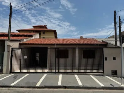 Casa com 3 Quartos para alugar, 300m² no Vila Odim Antão, Sorocaba