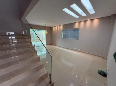 Casa de Condomínio com 3 Quartos à venda, 206m² no Morada do Ouro, Cuiabá