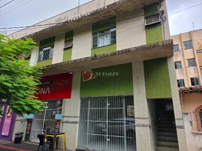 Apartamento com 1 Quarto para alugar, 40m² no Zona 07, Maringá