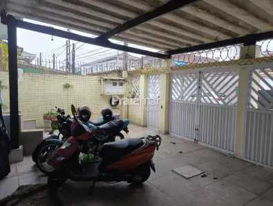 Casa com 2 Quartos à venda, 156m² no Vila São Jorge, São Vicente