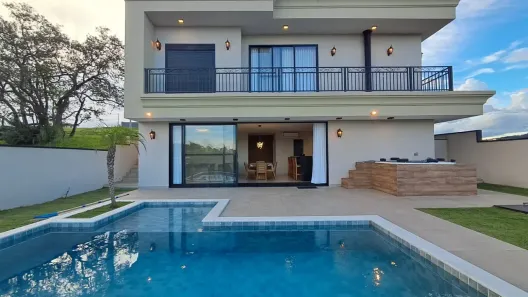 Casa de Condomínio com 3 Quartos à venda, 235m² no Ninho Verde II, Pardinho