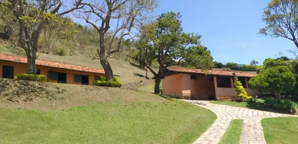 Casa com 5 Quartos à venda, 450m² no Itaipava, Petrópolis