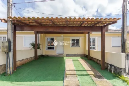 Casa de Condomínio com 2 Quartos para alugar, 57m² no Olaria, Canoas