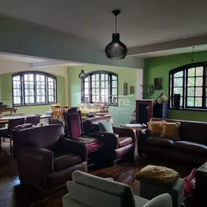 Sobrado com 4 Quartos à venda, 325m² no Vila Oliveira, Mogi das Cruzes