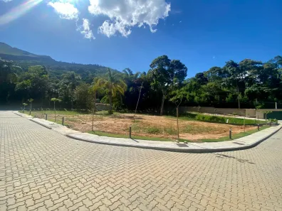 Lote/Terreno à venda, 300m² no Carangola, Petrópolis