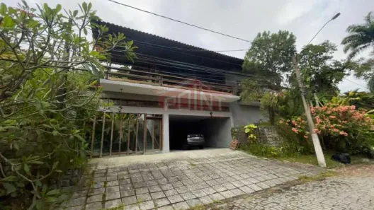 Casa de Condomínio com 3 Quartos à venda, 320m² no Sapê, Niterói