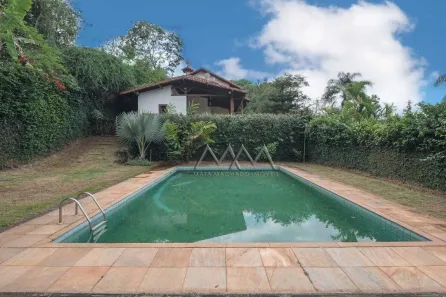 Casa de Condomínio com 5 Quartos para venda ou aluguel, 500m² no Ville de Montagne, Nova Lima