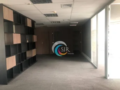 Sala Comercial para alugar, 198m² no Vila Olímpia, São Paulo