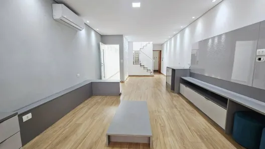 Sobrado com 3 Quartos à venda, 215m² no Vila Gumercindo, São Paulo