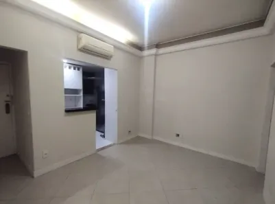Apartamento com 1 Quarto para venda ou aluguel, 42m² no Copacabana, Rio de Janeiro