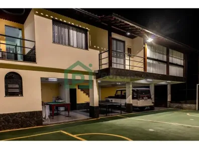 Casa de Condomínio com 6 Quartos à venda, 184m² no Parque Dom João VI, Nova Friburgo