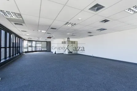 Ponto Comercial para alugar, 395m² no Bela Vista, São Paulo