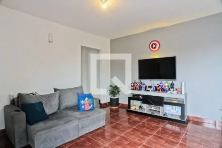 Casa com 5 Quartos à venda, 240m² no Parque Maria Domitila, São Paulo