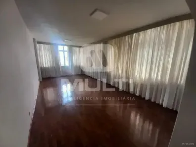 Apartamento com 4 Quartos para alugar, 260m² no Centro, Uberlândia
