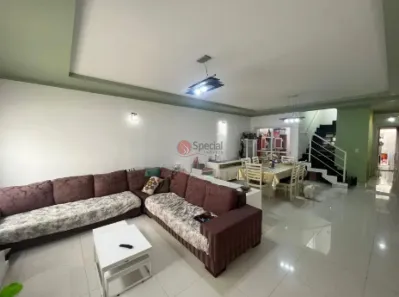 Sobrado com 3 Quartos à venda, 150m² no Jardim Textil, São Paulo