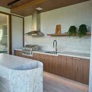 Casa com 4 Quartos à venda, 370m² no Cidade Alpha, Eusébio