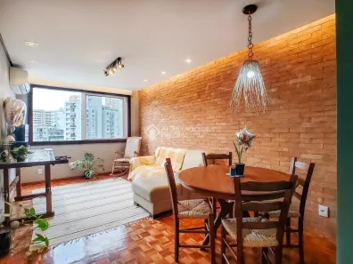 Apartamento com 2 Quartos à venda, 78m² no Centro Histórico, Porto Alegre