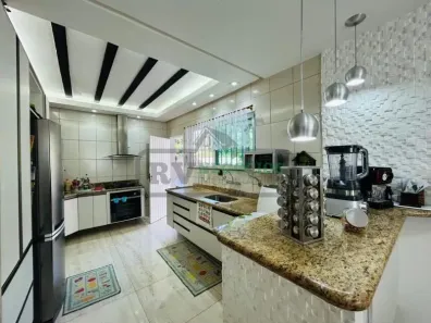 Casa com 4 Quartos à venda, 282m² no Bom Clima, Juiz de Fora