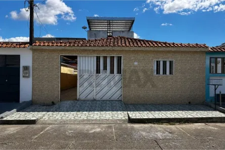 Casa com 2 Quartos à venda, 146m² no Novo Aleixo, Manaus