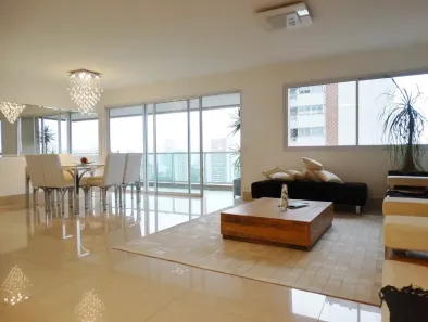 Apartamento com 3 Quartos para alugar, 198m² no Cidade Monções, São Paulo