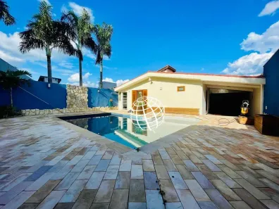 Casa de Condomínio com 2 Quartos para venda ou aluguel, 230m² no Nova Gardênia, Atibaia