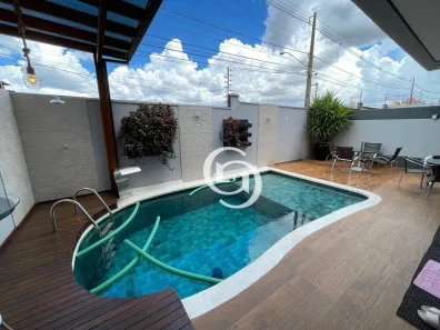 Casa de Condomínio com 4 Quartos à venda, 256m² no Floresta, Cascavel