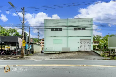 Galpão/Depósito/Armazém à venda, 320m² no Velha, Blumenau