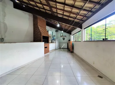 Casa com 6 Quartos à venda, 172m² no Itapoã, Belo Horizonte