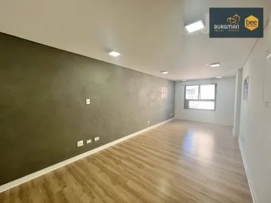 Sala Comercial à venda, 33m² no Centro, Curitiba