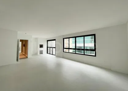 Apartamento com 3 Quartos à venda, 123m² no Meia Praia, Itapema