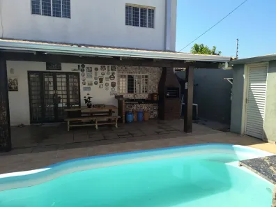 Sobrado com 4 Quartos à venda, 200m² no Morada do Ouro, Cuiabá