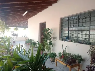 Casa com 3 Quartos à venda, 456m² no Vila Suiça, Pindamonhangaba