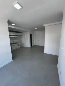 Apartamento com 2 Quartos para venda ou aluguel, 70m² no Centro, Florianópolis