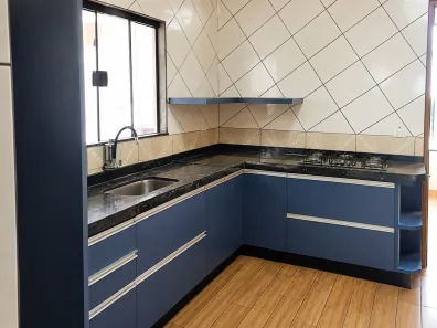 Casa com 2 Quartos à venda, 72m² no Loteamento Batel, Maringá