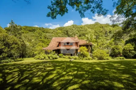 Casa com 5 Quartos à venda, 344m² no Itaipava, Petrópolis