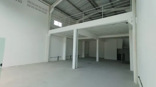 Ponto Comercial para alugar, 300m² no Castelândia, Serra